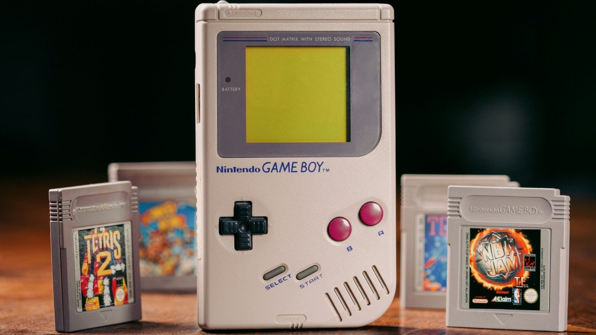 Original Game Boy Modding: The DMG-01 From 1989 to Today